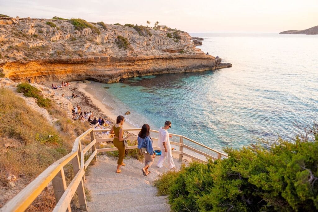 Mejores calas de Ibiza by Pierre & Vacances