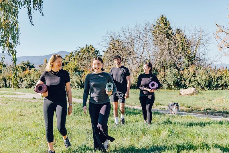 Personas turismo de bienestar