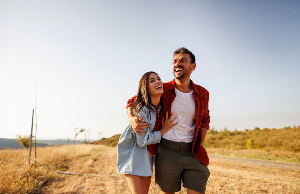Pareja activadades al aire libre