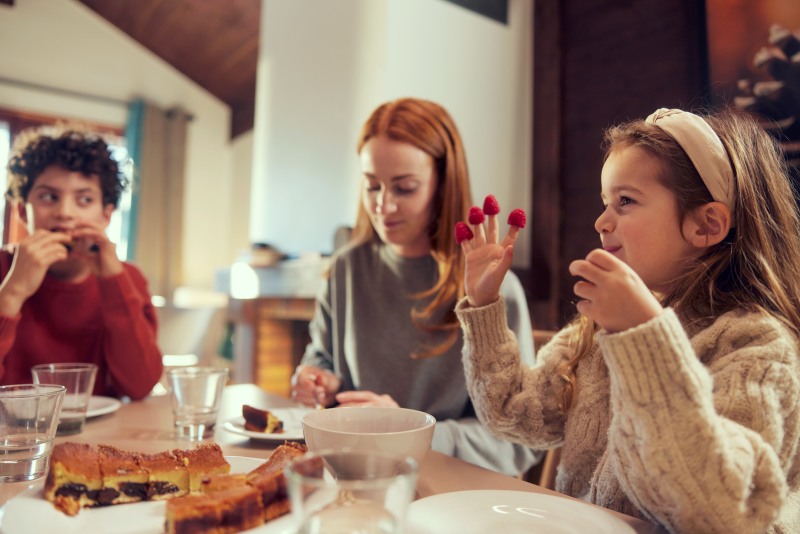 familia desayuno